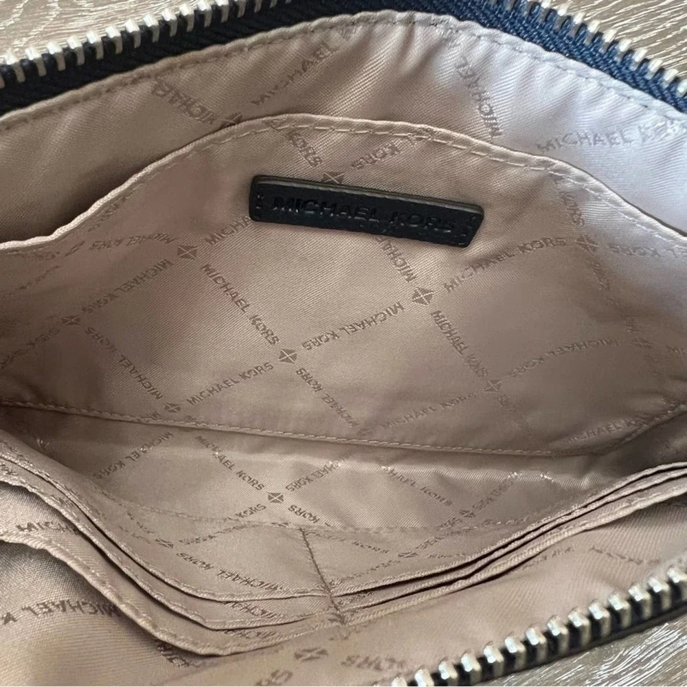 Michael Kors Blue Wristlet - Picture 6 of 8